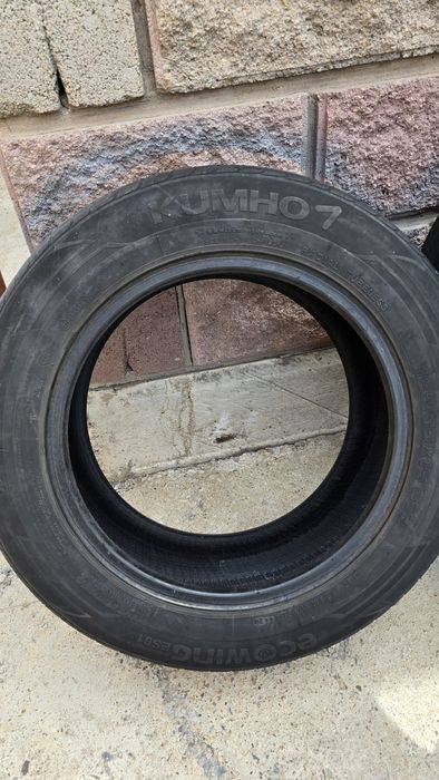 Продам Шины Кумхо 185/65/15