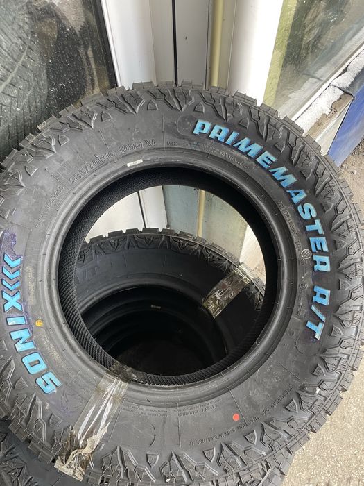 Гуми за джип 235/70/16