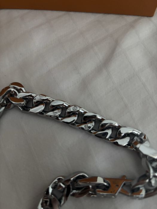 Lanț Louis Vuitton Monogram Chain Links Necklace – Argintiu