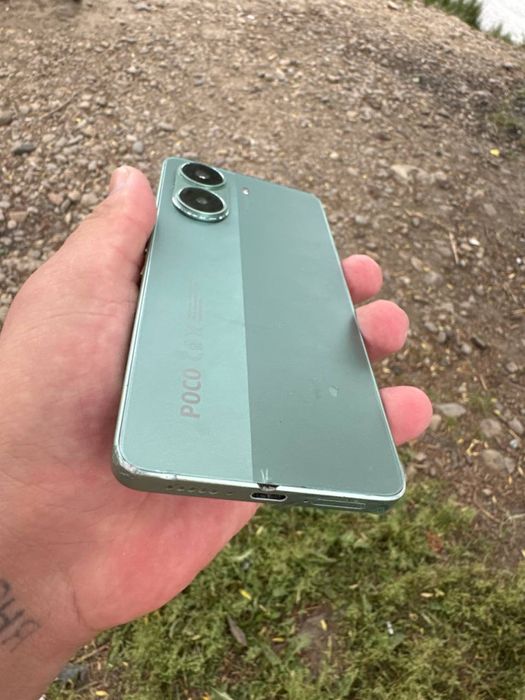 Продам Poco X7 Pro