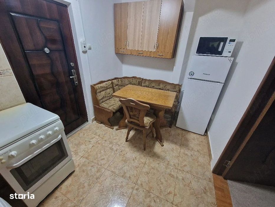 Apartament 1 camera, zona Buziasului - AEM