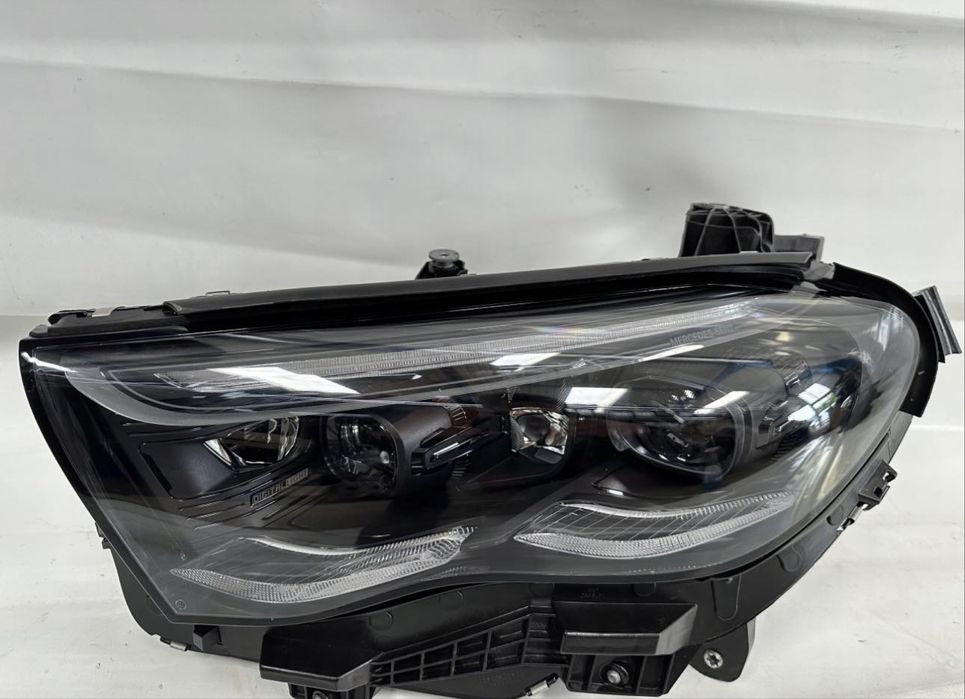 Ляв фар Mercedes E-class W214 Digital Light/ Мерцедес Е-класа W214 Дигитал Лайт