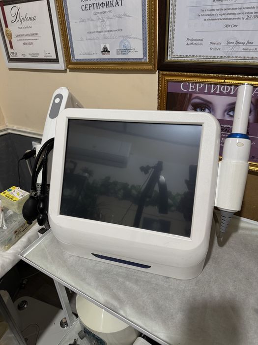 Продаю срочно аппарат для косметологи!