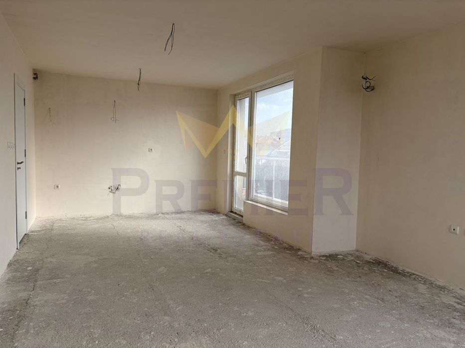 Продава се Тристаен апартамент в Поморие - 117 кв.м за 937 €/кв.м - Снимка #2