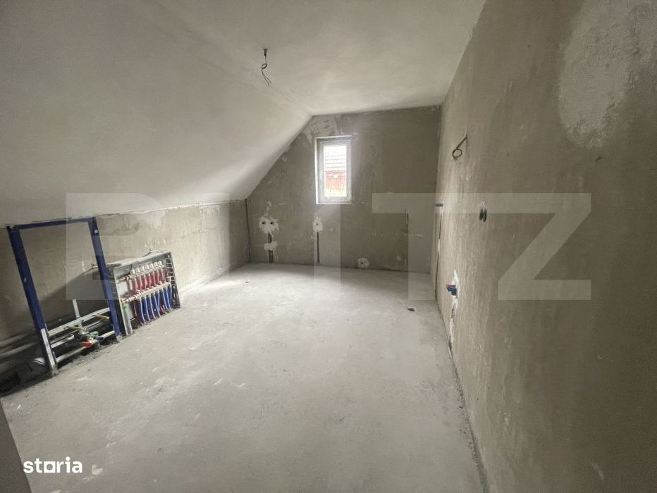Casa individuala semifinisata, 4 camere, 10 ari teren si garaj