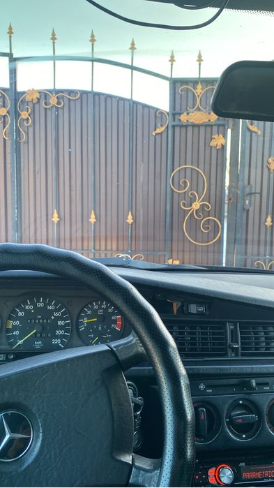 Мерседес бенз 190