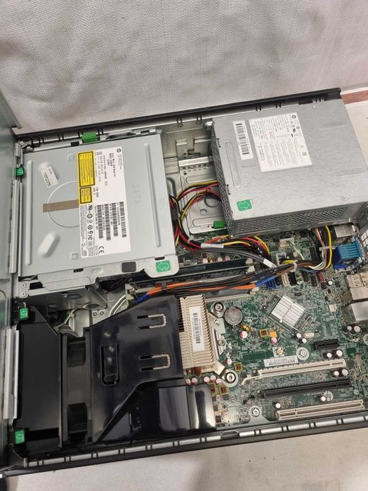 Unitate HP Compaq 8200 Elite Intel i7-2600 8gm ram