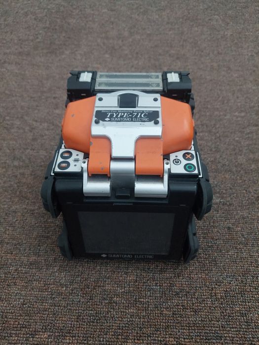 Fiber optic splicer Sumitomo 71c incarcator aparat sudura fibra optica
