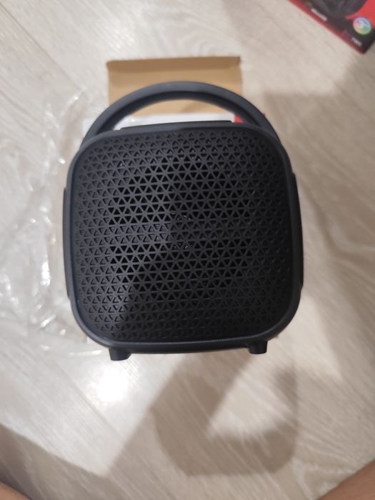 Колонки, с коробкой