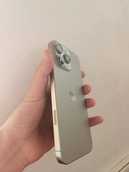 Iphone 16 pro max  94%