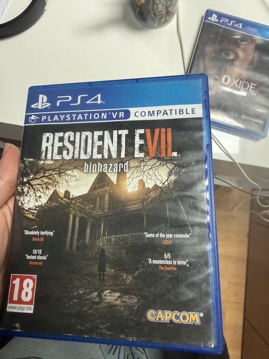 Resident Evil   Biohazard si The last of us 2 pentru PS4