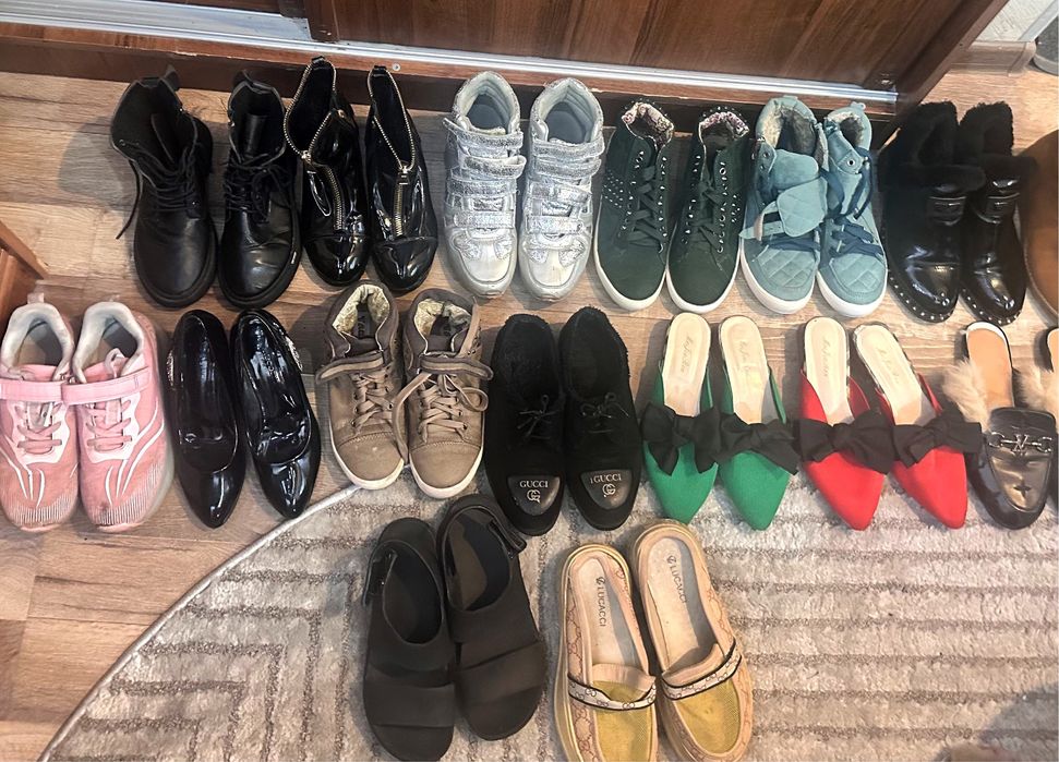 Срочно продаётся женская обувь