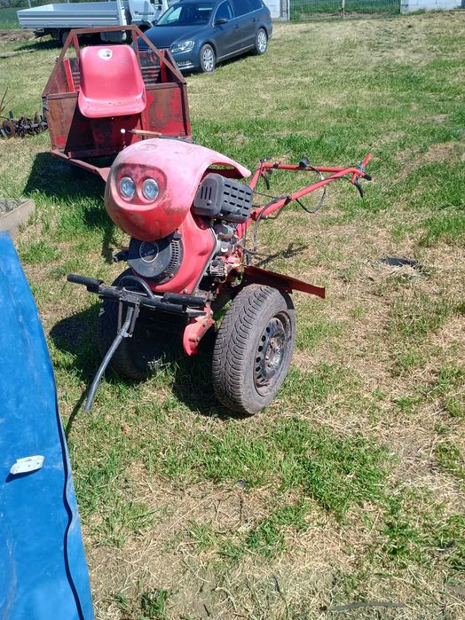 Vând motocultor diesel