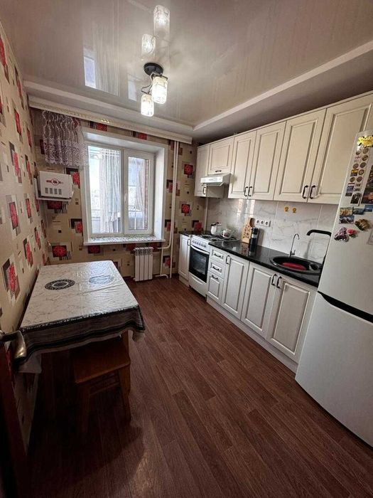 3к, 64,6м², светлая, ремонт, 1994г.,