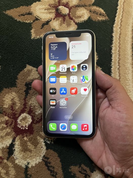 iPhone 11 64 GB tirnniq holatda.