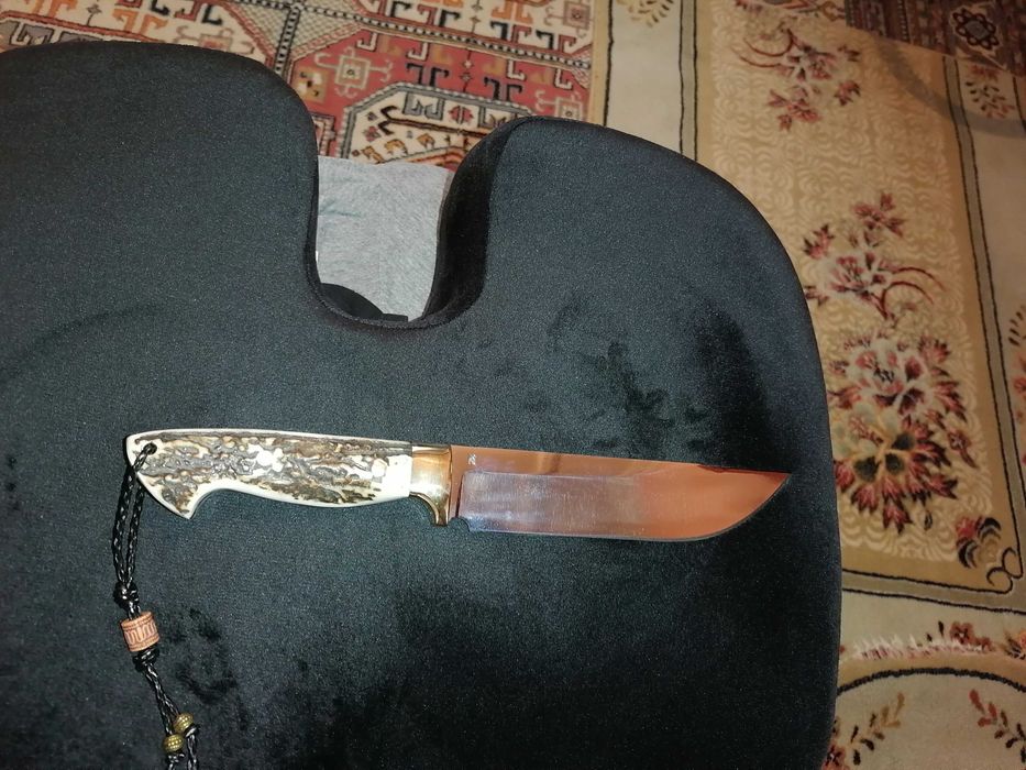 Нож от n690 стомана закален на 60hrc.