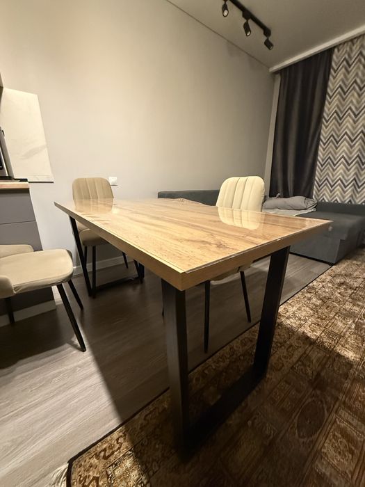 Продам стол 150 на 70