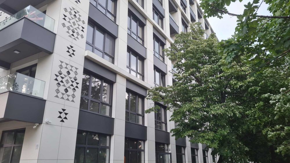 Продава се Магазин в София, Надежда 2 - 162 кв.м за 2433 €/кв.м - Снимка #1