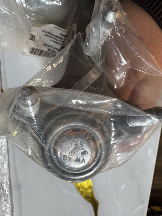 Шкода кадияк Хадовой Запчасть есть