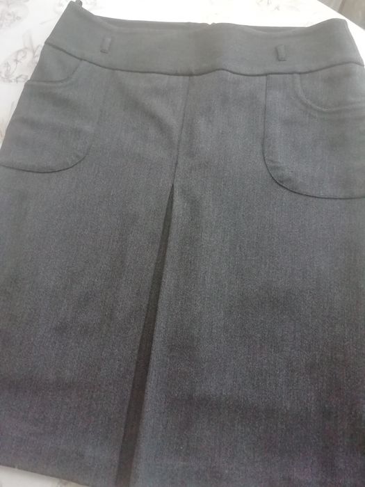 Юбка женская серого цвета