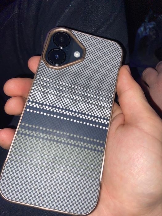 iphone 16 в хорошем состояний