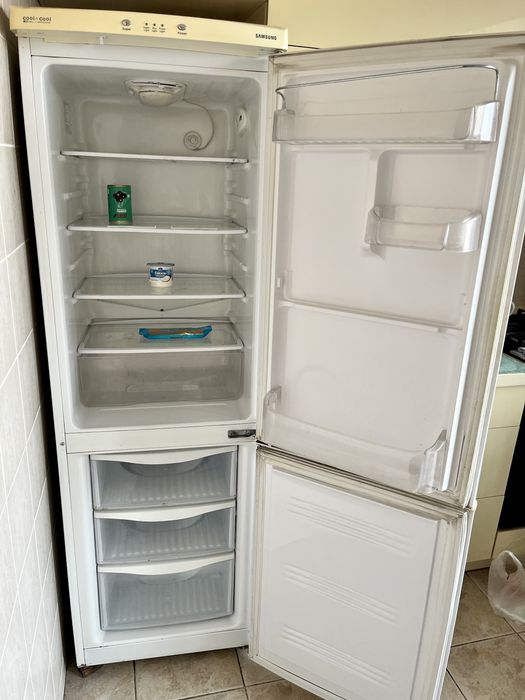 Холодильник Samsung RL28