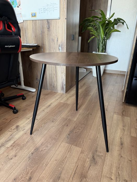 Круглый стол (диаметр 70)