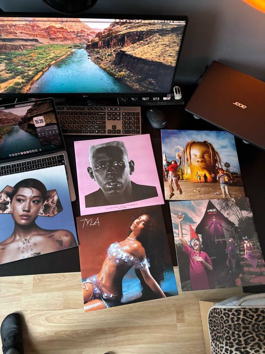 Грамофонни плочи VINYL и дискове CD