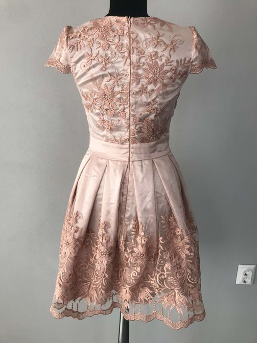 Rochita eleganta cu dantela