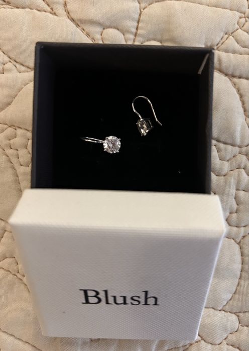 Златни обеци Teilor и Blush