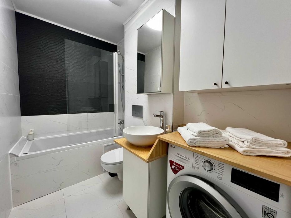 Regim Hotelier 2 camere in Cosmopolis