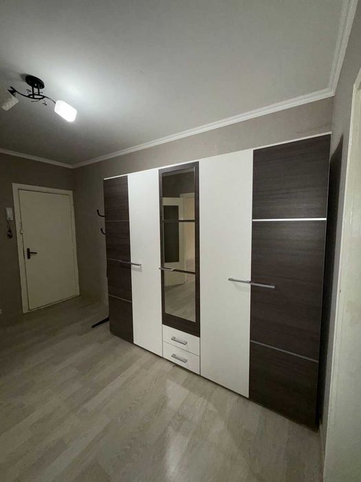 Дава се под наем Двустаен апартамент в София, Лозенец - 65 кв.м за 425 € - Снимка #2