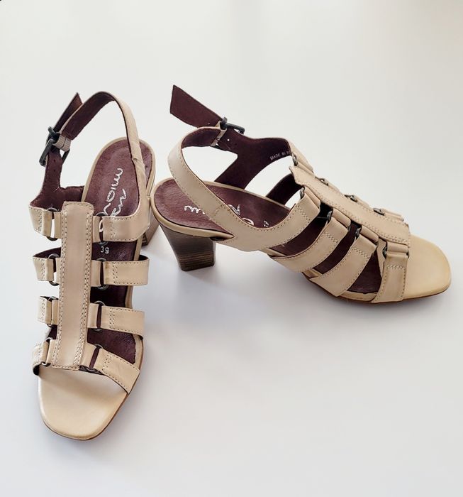 Sandale piele beige marime 39