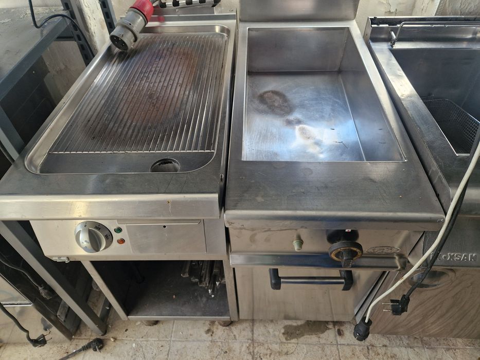 Grill electric sau gaz, de putere neted si striat