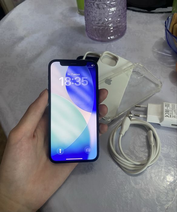 Продам Айфон 12 mini 64gb 75%
