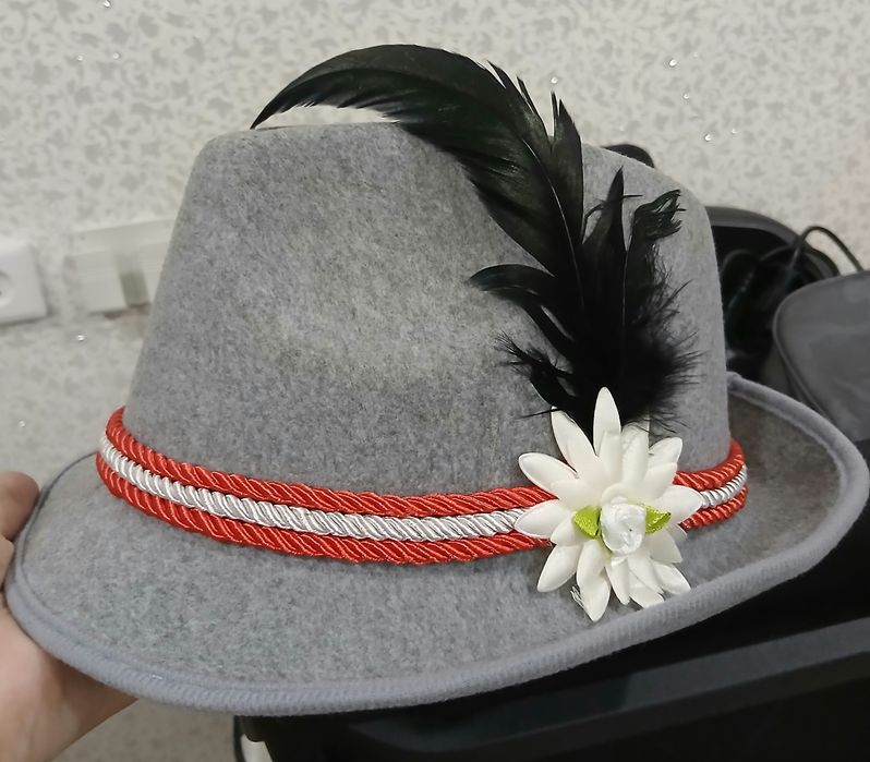 Шляпка новая стандартного размера