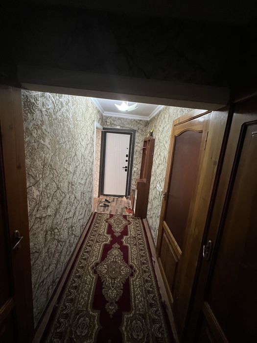 Mekrarayon bozorcha yonida turt hona uchinchi qavat