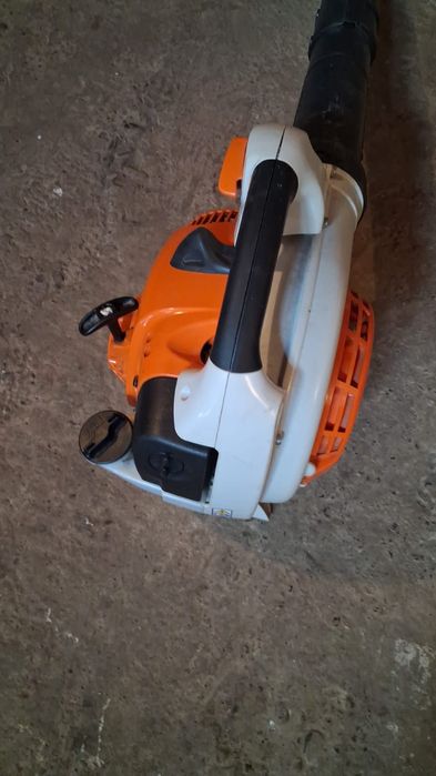 Vând suflanta Stihl 86C 2025