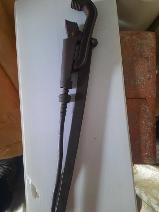 Газовый ключ трубчатый