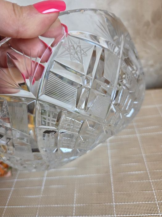 Красива кристална купа