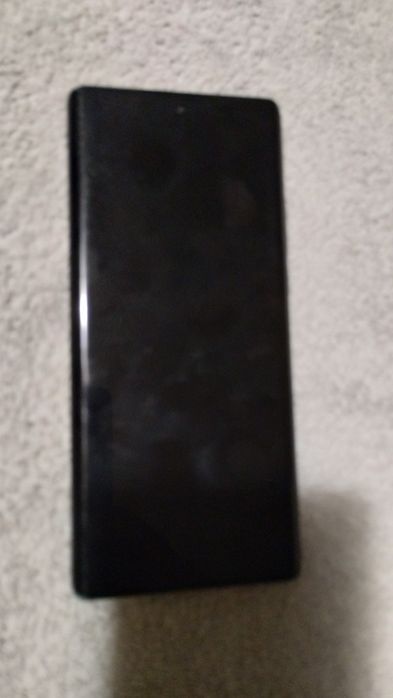 Продавам Motorola edge 30 ultra