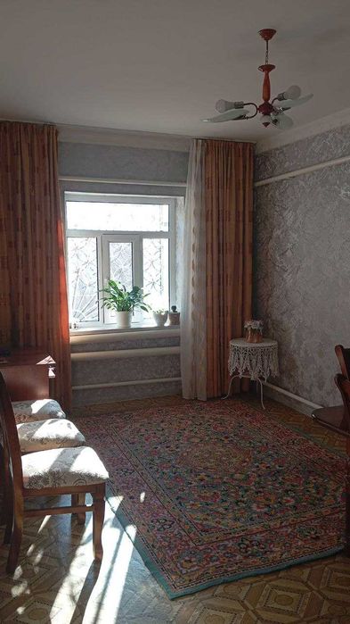 Продаётся квартира 23 мк дом 1/23 1 этаж 3 -х ком, есть сад и погреб