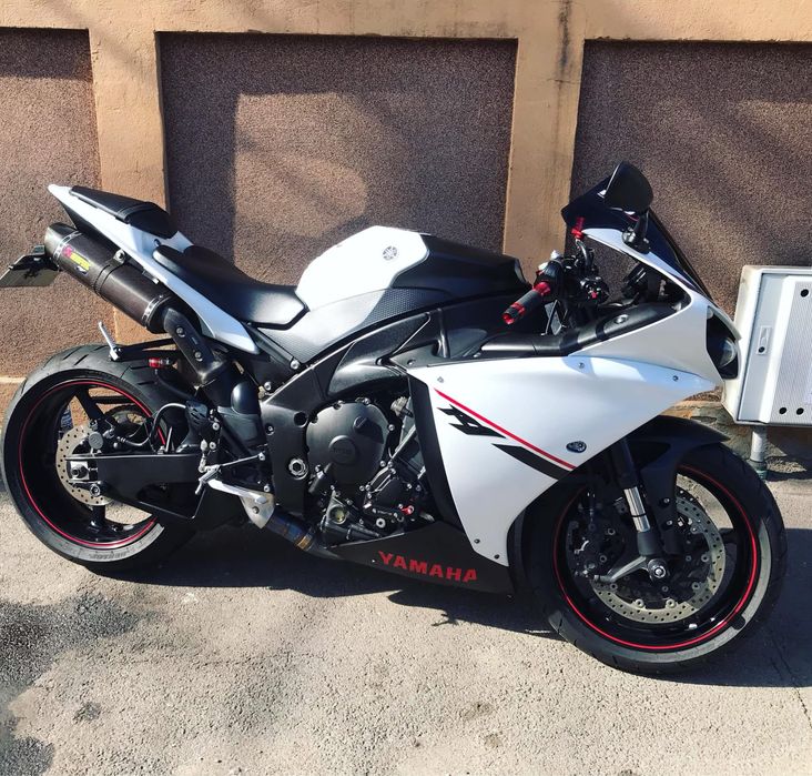 Yamaha r1 crossplane 2014 (bigbang)