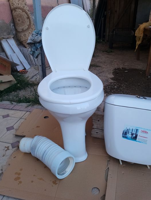 Унитаз и раковина