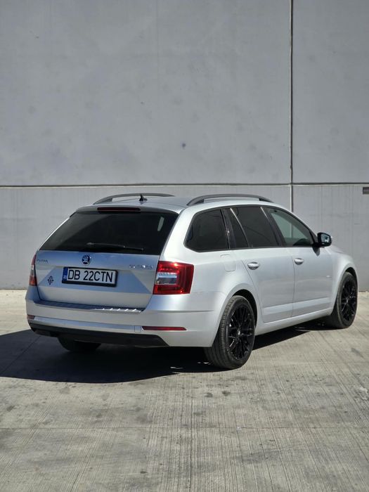 SKODA Octavia 2018 — imagine 4
