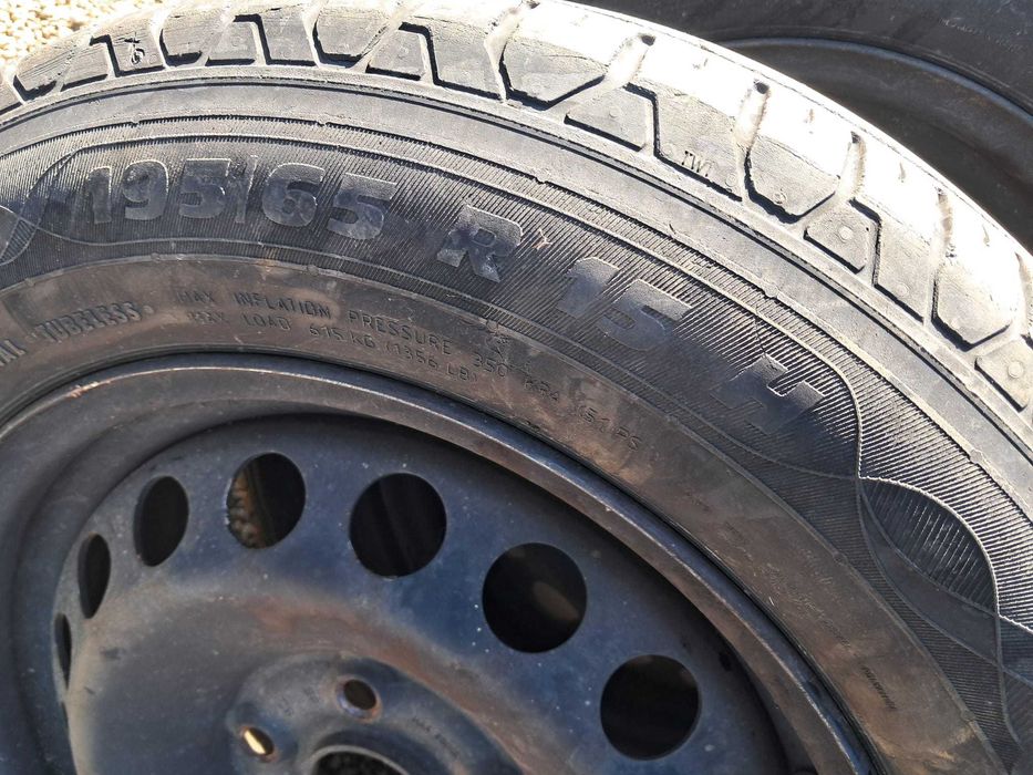 Vw Golf 5 Seat Leon Skoda Octavia, roti pe 15 cu jante de tabla