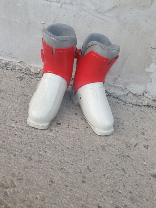 Vand Clapari pentru femei