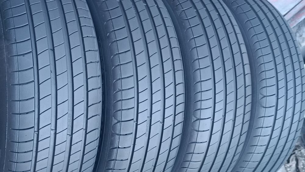 185/65/15 Michelin