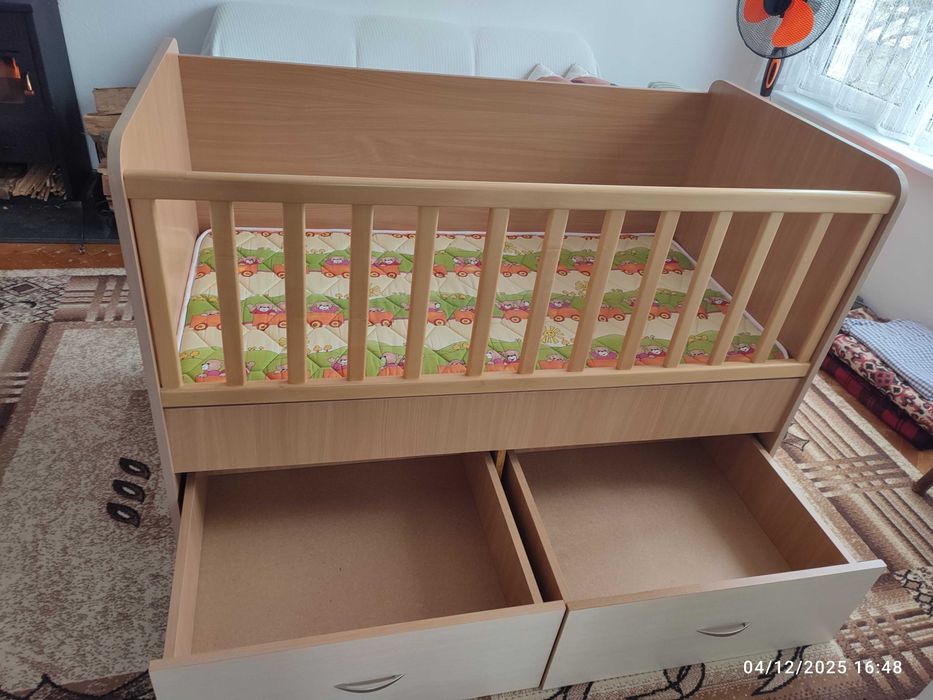 Детско легло с преграда