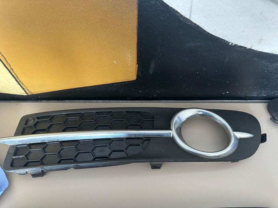 Grila stanga bara fata Volvo S80 2007-2013 30655929